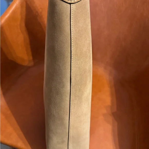 Coach Brooklyn 39 in suede sand and brass - Picture 3 of 12